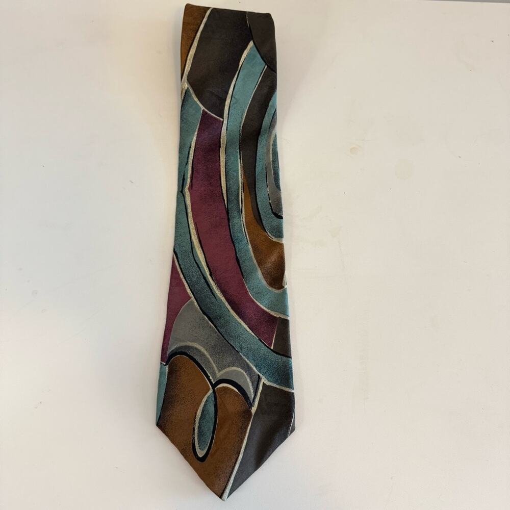 Bugatti Men's Multicolor Abstract Pattern Adjustable Italian Silk Pointed Tie - Picture 2 of 6